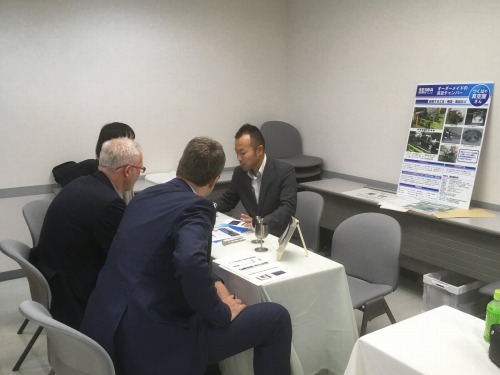 商談会